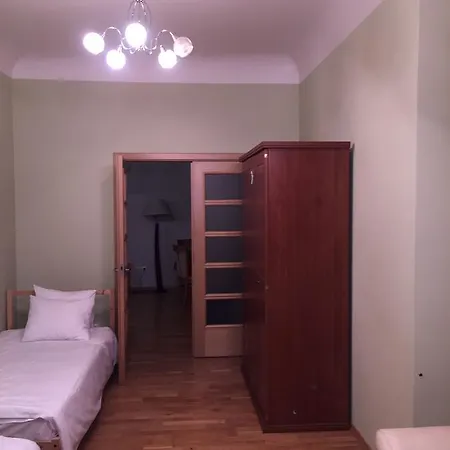 Centrs Avotu With Free Parking